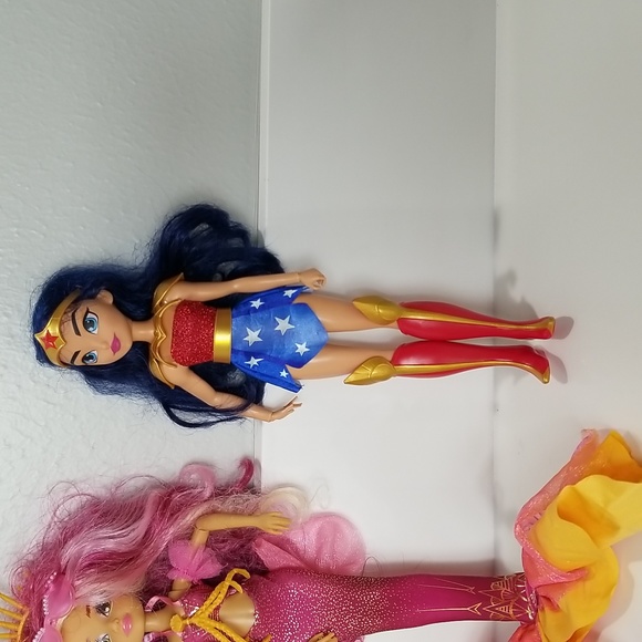 Wonder Woman Barbie Dolls - Picture 9 of 15